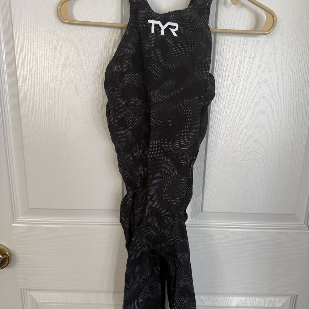 NEW! TYR Titanium Women's Avictor Swimsuit